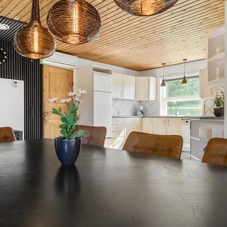 3 Bedroom Lovely In Σπίτι διακοπών Egernsund