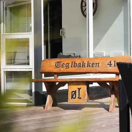 3 Bedroom Lovely In Ferienhaus *