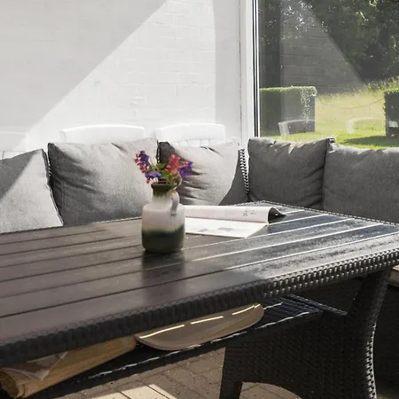 Σπίτι διακοπών 3 Bedroom Lovely In *