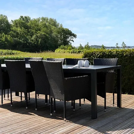 3 Bedroom Lovely In Ferienhaus