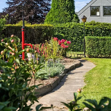 3 Bedroom Lovely In