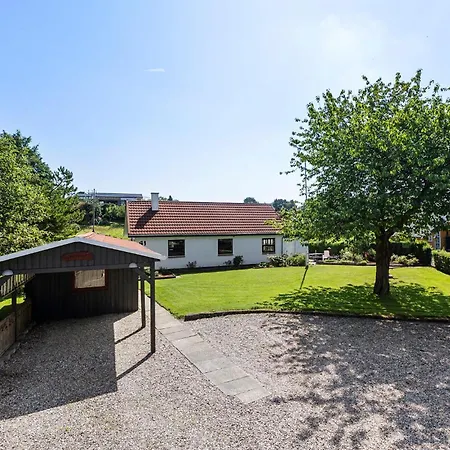 3 Bedroom Lovely In Σπίτι διακοπών Egernsund