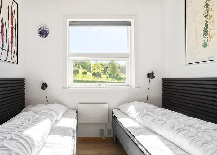 3 Bedroom Lovely In 度假居