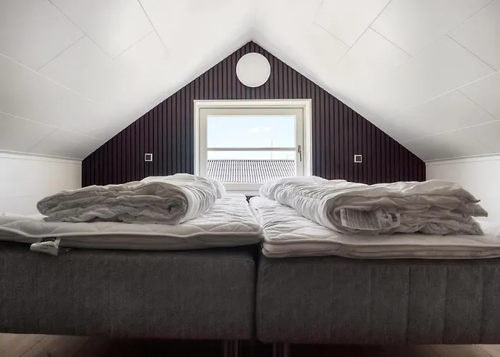 3 Bedroom Lovely In 度假居 *